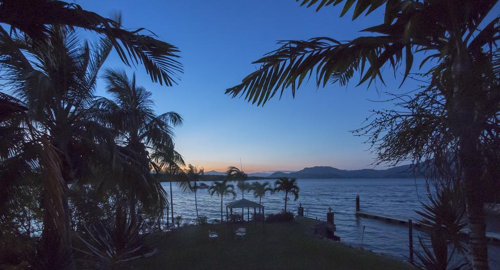 Hinchinbrook Marine Cove Resort Lucinda Esterno foto