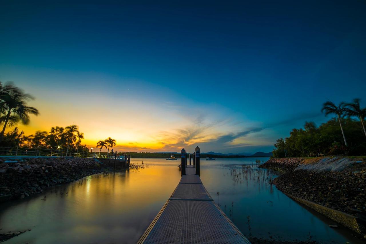 Hinchinbrook Marine Cove Resort Lucinda Esterno foto